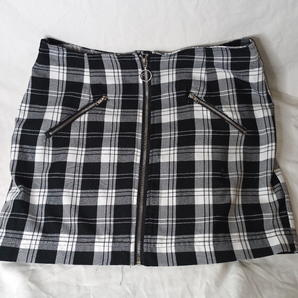 Rue21 Black and White Plaid Pencil Skirt